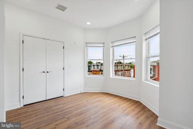 2718 N 11TH ST, Philadelphia, PA 19133