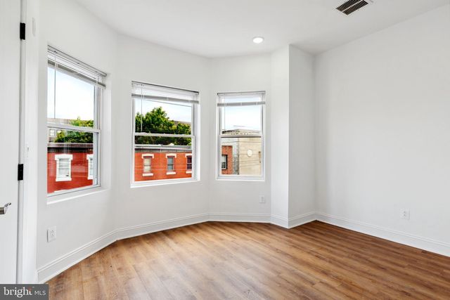 2718 N 11TH ST, Philadelphia, PA 19133