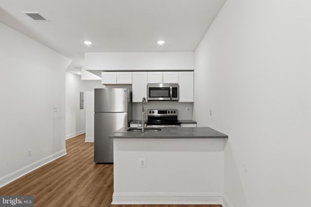 2718 N 11TH ST, Philadelphia, PA 19133