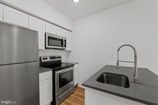 2718 N 11TH ST, Philadelphia, PA 19133