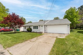 5829 Claremount Street, Portage City, MI 49024