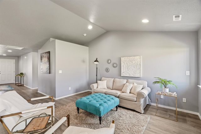14702 E Sanson Ave, Spokane Valley, WA 99216