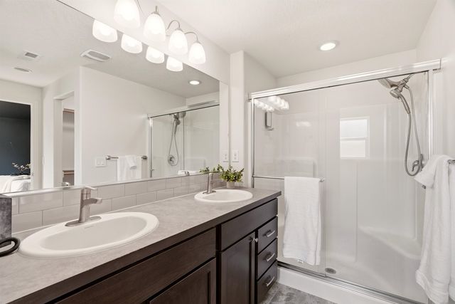 14702 E Sanson Ave, Spokane Valley, WA 99216