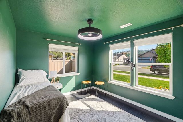 14702 E Sanson Ave, Spokane Valley, WA 99216