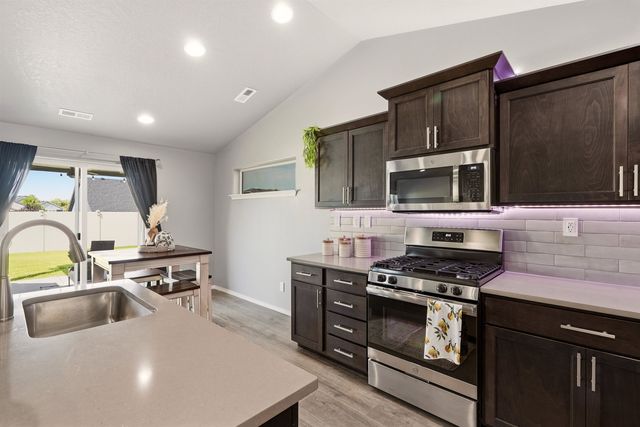 14702 E Sanson Ave, Spokane Valley, WA 99216