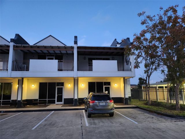 9788 Clarewood Drive 110, Houston, TX 77036
