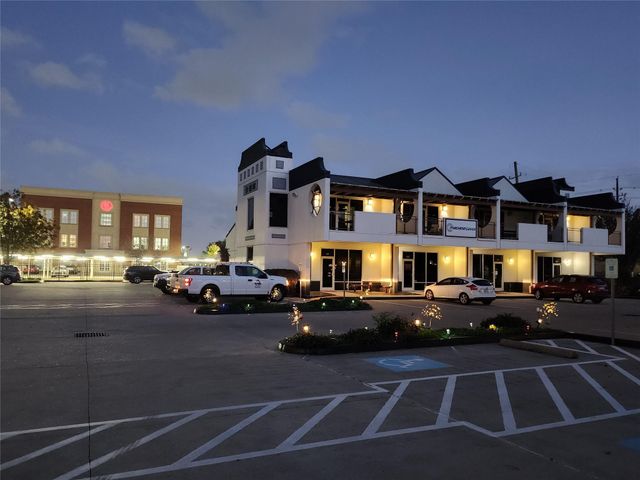 9788 Clarewood Drive 110, Houston, TX 77036