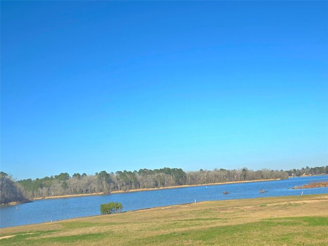 22468 Pebble Beach Way, Huntsville, TX 77320