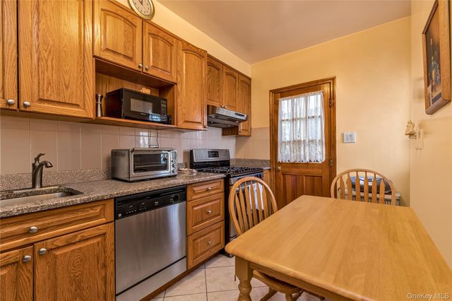 142-24 61st Road, Flushing, NY 11367