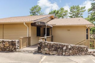724 Weston Rd Apt Q3, Hot Springs, AR 71913