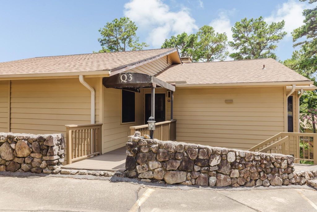 724 Weston Rd Apt Q3, Hot Springs, AR 71913