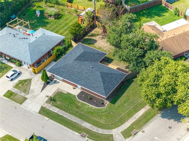 4300 Lambeth Drive, Dayton, OH 45424