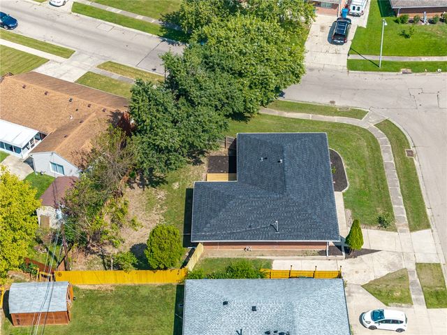 4300 Lambeth Drive, Dayton, OH 45424