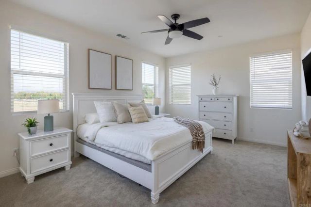 9392 Song Bird Way, Santee, CA 92071