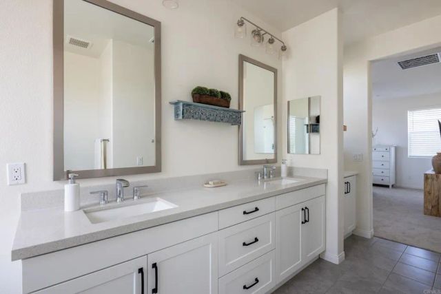 9392 Song Bird Way, Santee, CA 92071