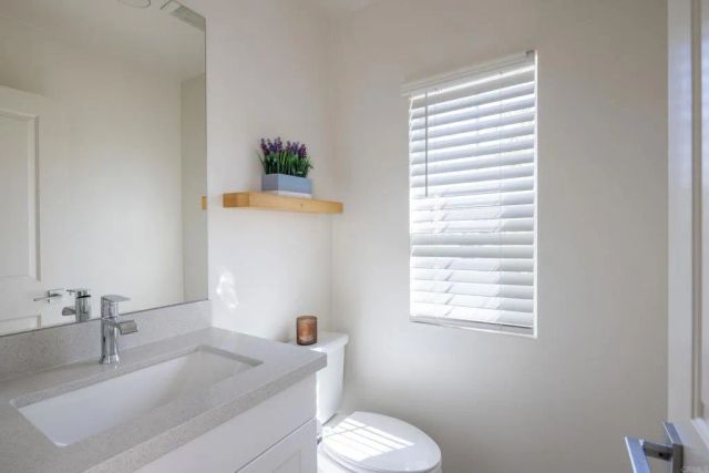 9392 Song Bird Way, Santee, CA 92071