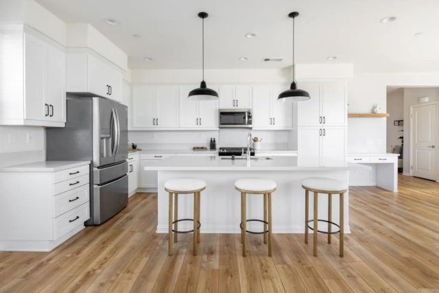 9392 Song Bird Way, Santee, CA 92071