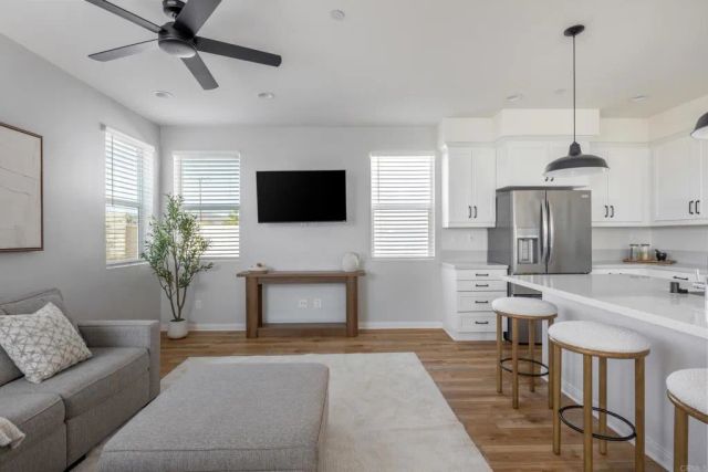 9392 Song Bird Way, Santee, CA 92071