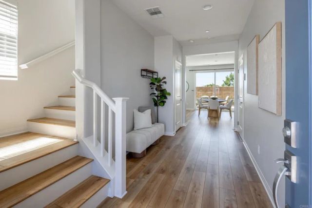 9392 Song Bird Way, Santee, CA 92071