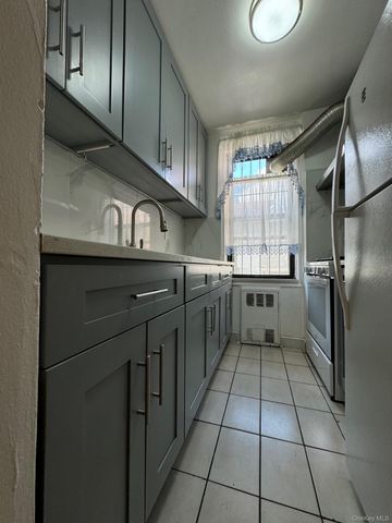 6448 Booth Street 1F, Rego Park, NY 11374