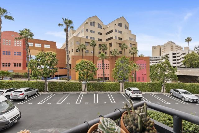 3940 7th Ave 106, San Diego, CA 92103