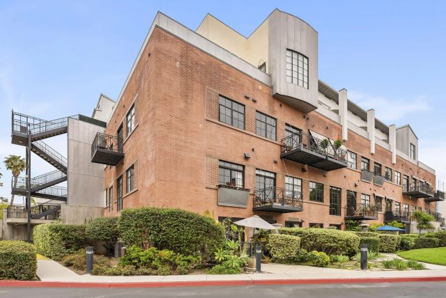 3940 7th Ave 106, San Diego, CA 92103