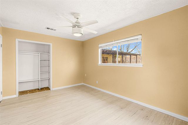 1007 Trimm Avenue, Pasadena, TX 77502