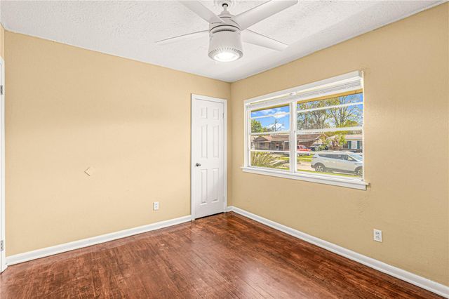 1007 Trimm Avenue, Pasadena, TX 77502