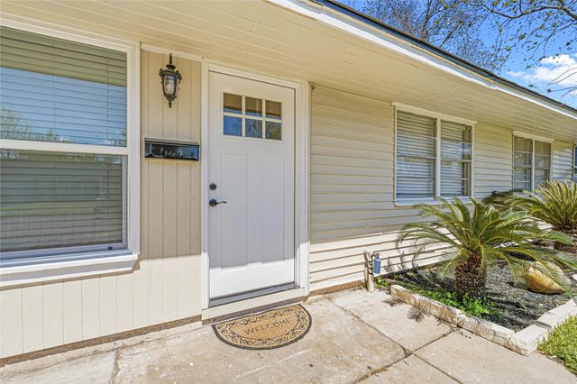 1007 Trimm Avenue, Pasadena, TX 77502