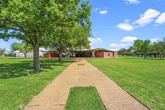 1007 Trimm Avenue, Pasadena, TX 77502