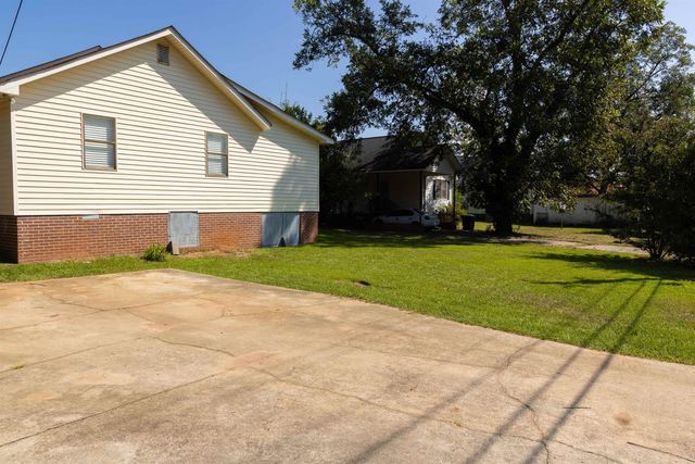 524 W Goodrich Avenue, Thomaston, GA 30286