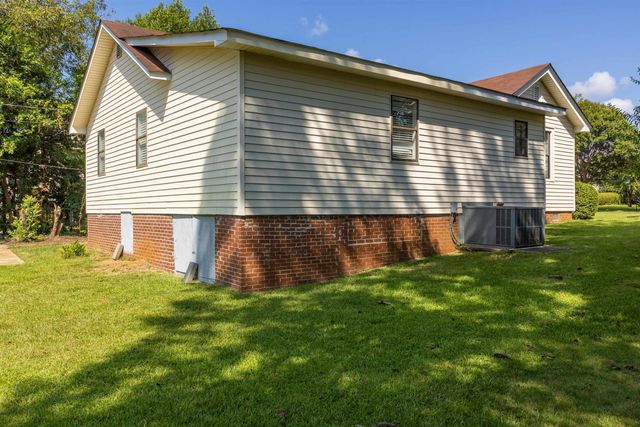 524 W Goodrich Avenue, Thomaston, GA 30286