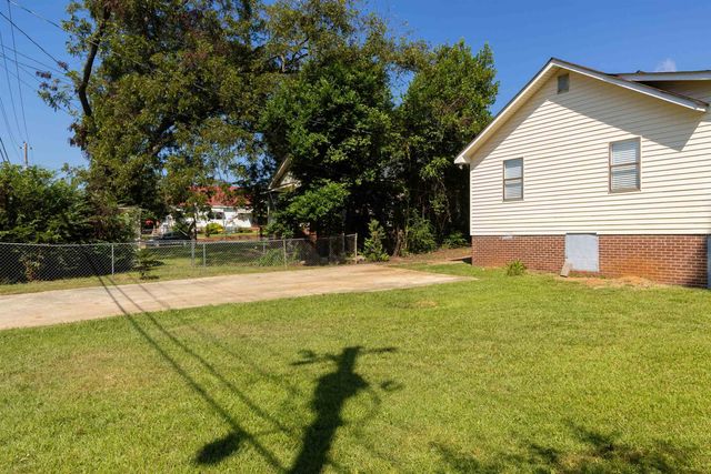 524 W Goodrich Avenue, Thomaston, GA 30286