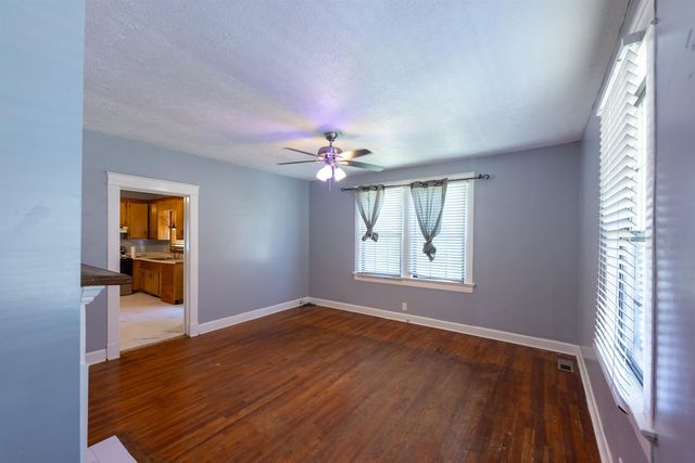 524 W Goodrich Avenue, Thomaston, GA 30286