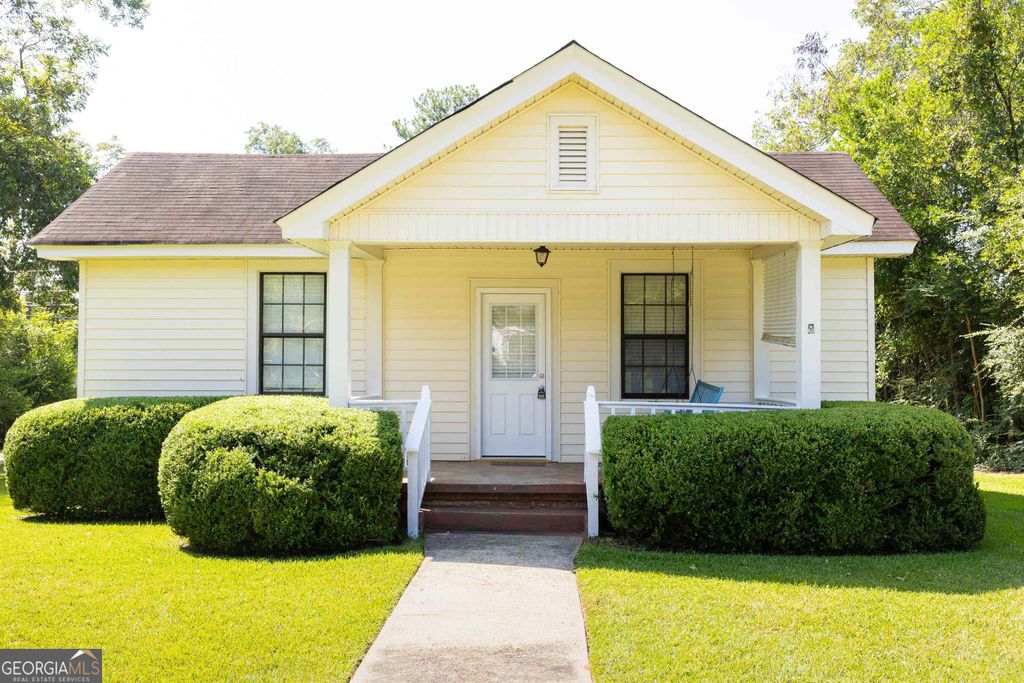 524 W Goodrich Avenue, Thomaston, GA 30286