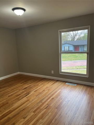 4484 Miletus Drive, Florissant, MO 63033