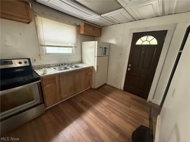 14318 Alder Avenue, East Cleveland, OH 44112