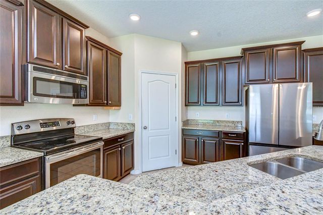 2451 DAKOTA ROCK DRIVE, Ruskin, FL 33570