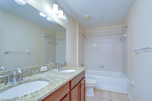 2451 DAKOTA ROCK DRIVE, Ruskin, FL 33570
