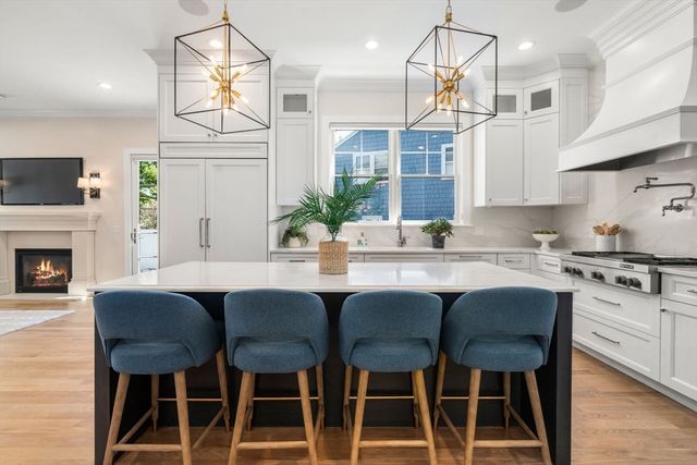 10 Spiers Road, Newton, MA 02459