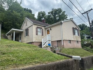 56624 Boyd Avenue, Bridgeport, OH 43912