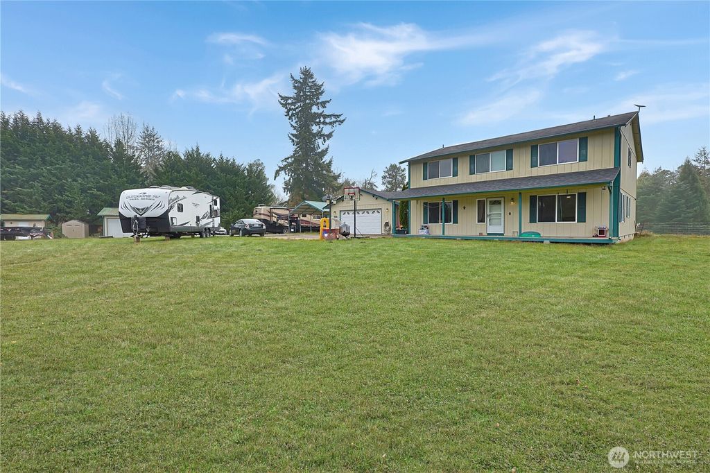 13929 Mariposa Lane SE, Yelm, WA 98597