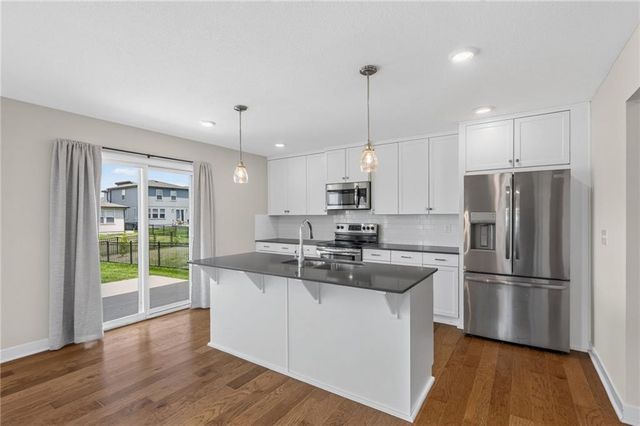 13334 W 180th Terrace, Overland Park, KS 66013