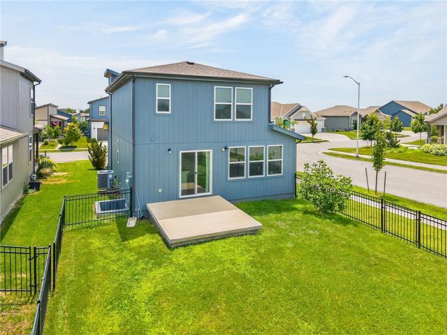 13334 W 180th Terrace, Overland Park, KS 66013