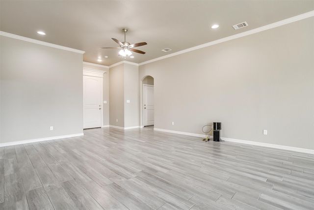 3332 Arrow Creek Drive, Granbury, TX 76049