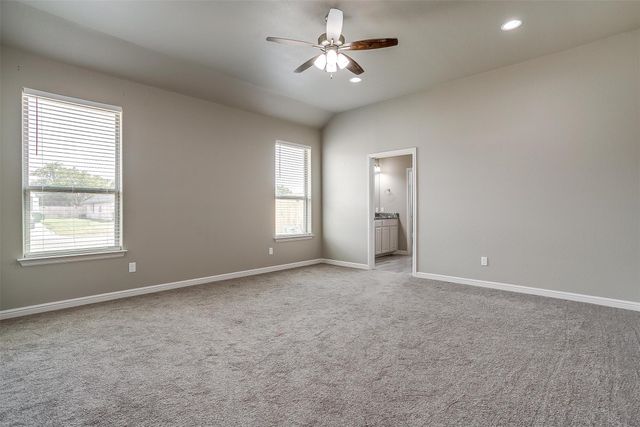 3332 Arrow Creek Drive, Granbury, TX 76049