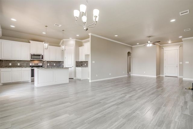 3332 Arrow Creek Drive, Granbury, TX 76049