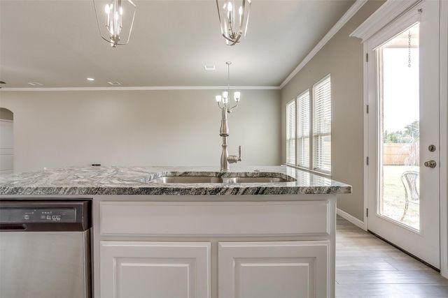 3332 Arrow Creek Drive, Granbury, TX 76049