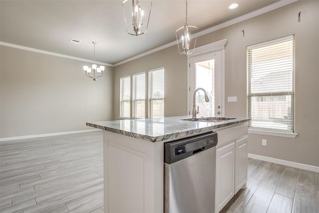 3332 Arrow Creek Drive, Granbury, TX 76049