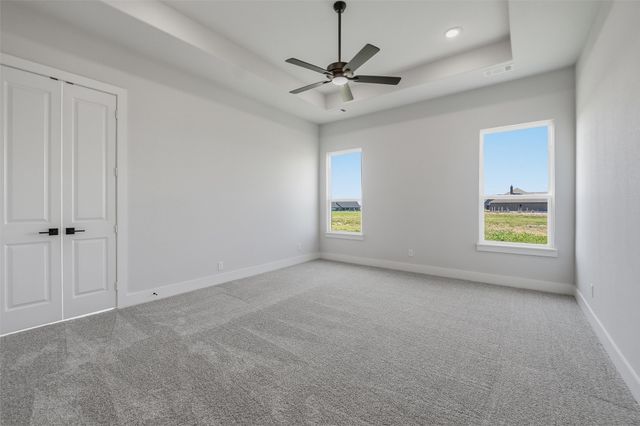 12421 Hornfels Drive, Krum, TX 76249